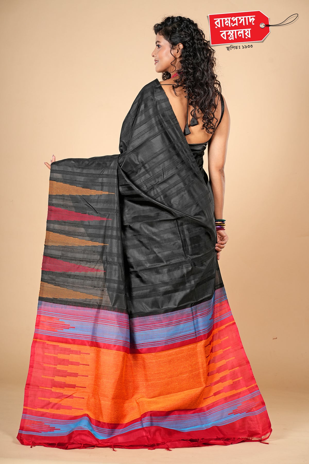 BLACK HANDLOOM SILK SAREE
